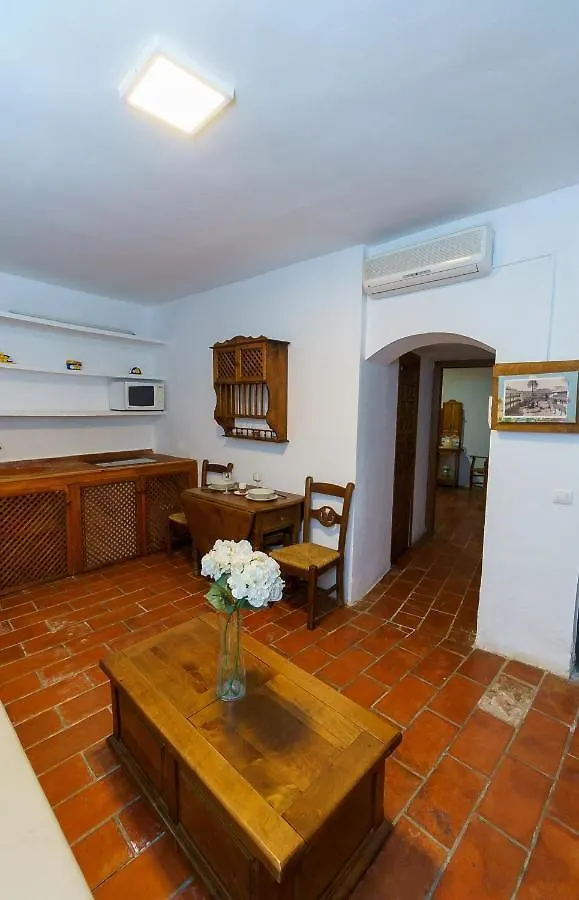 Earl'S Farmyard Apartment Seville 0*,