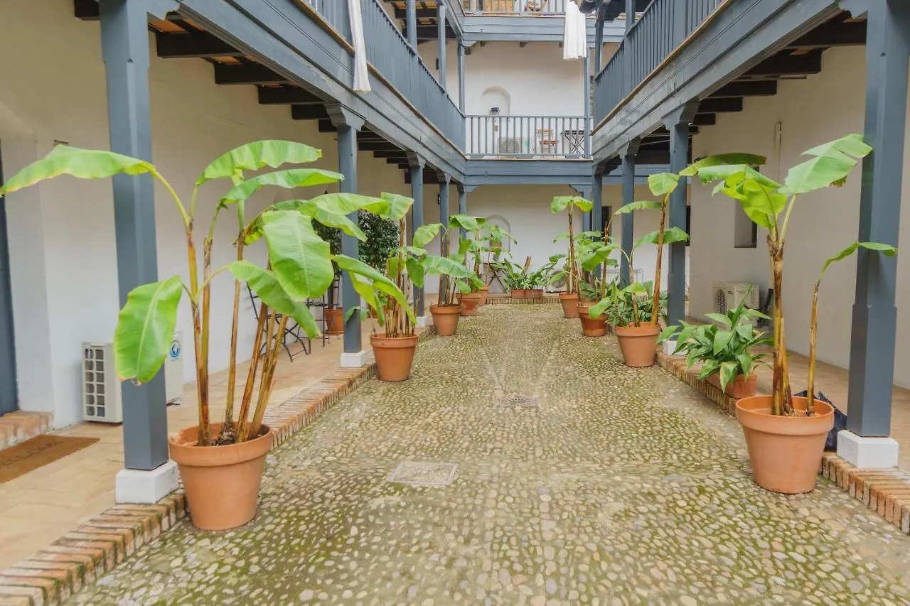 Earl'S Farmyard Apartment Seville Spain
